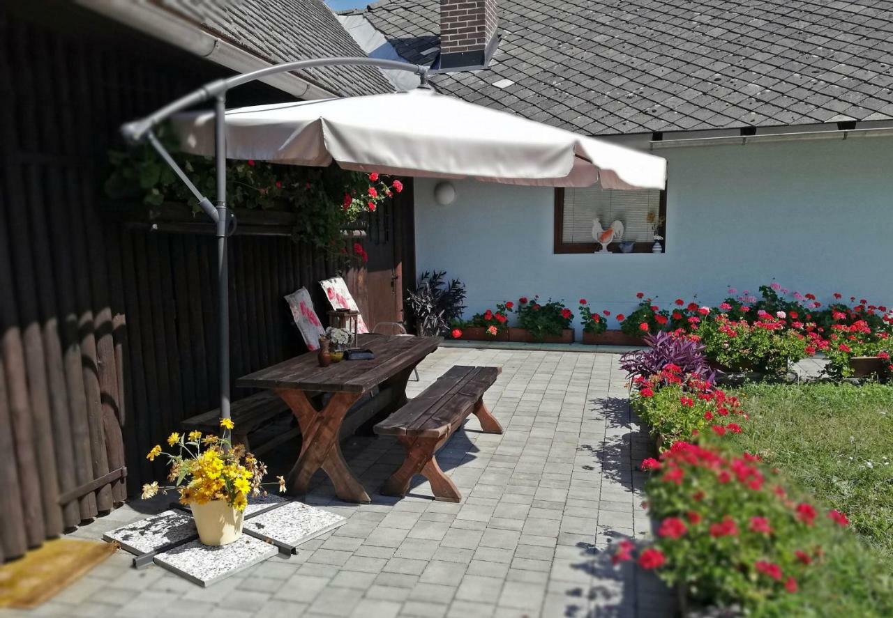Pr'Cajhn Apartment Radovljica Luaran gambar